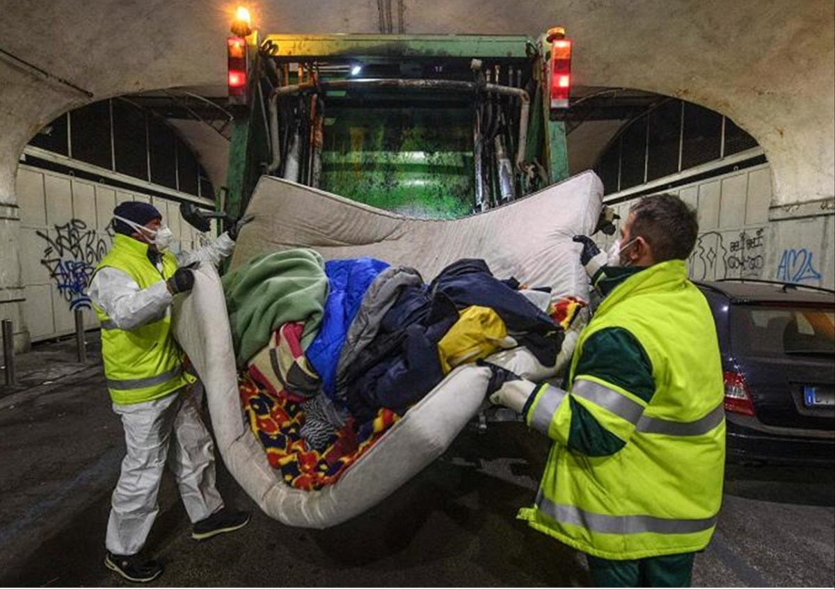 Sottopasso Stazione Centrale uno sgombero ingiusto e&nbsp;feroce